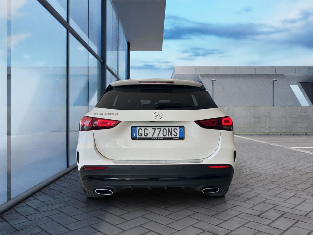 Mercedes-Benz GLA SUV usata a Cosenza (5)