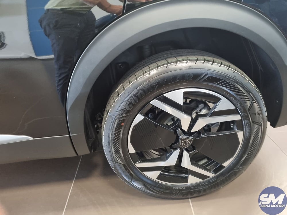 Peugeot 2008 nuova a Siena (9)