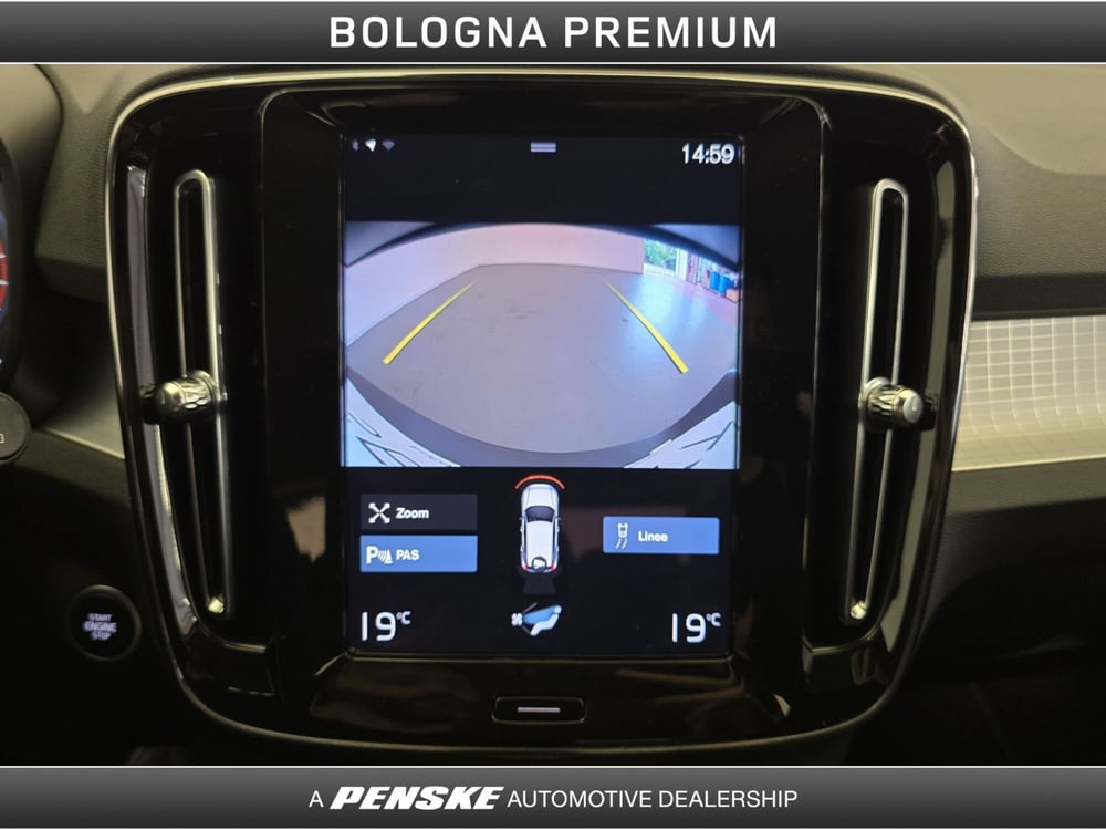 Volvo XC40 usata a Bologna (14)