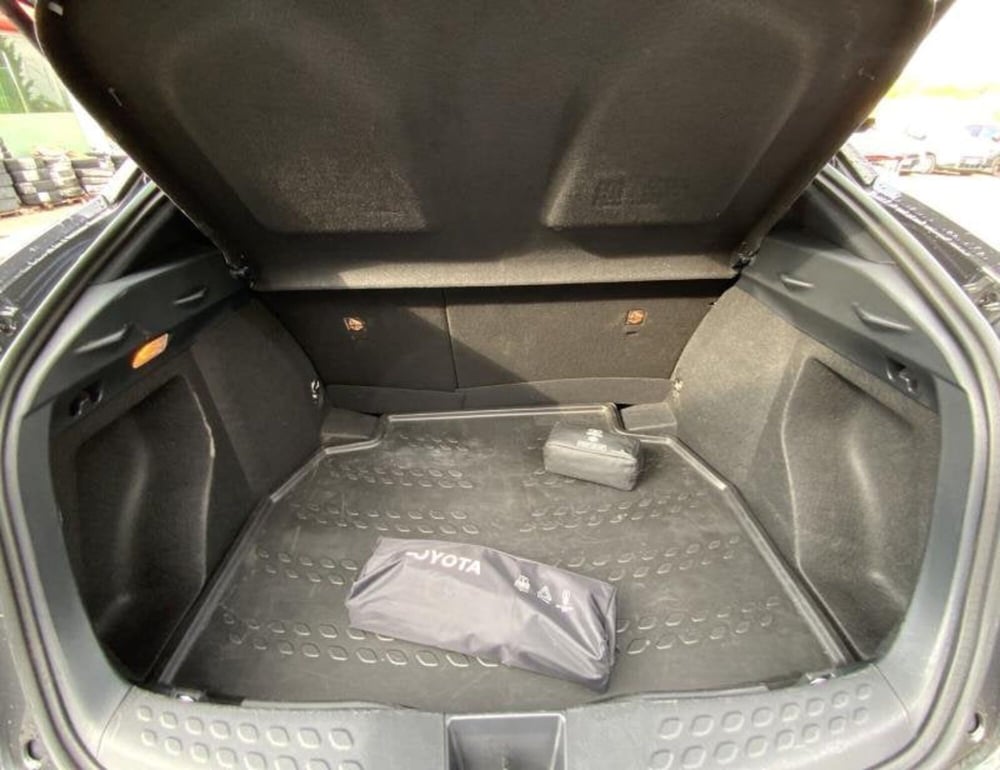 Toyota Toyota C-HR usata a Perugia (8)
