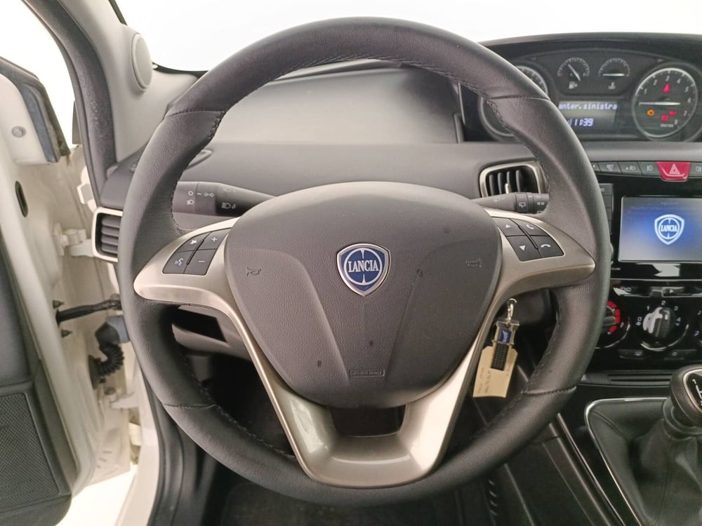 Lancia Ypsilon usata a Treviso (13)