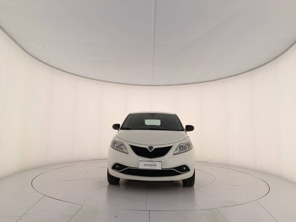 Lancia Ypsilon usata a Treviso (2)