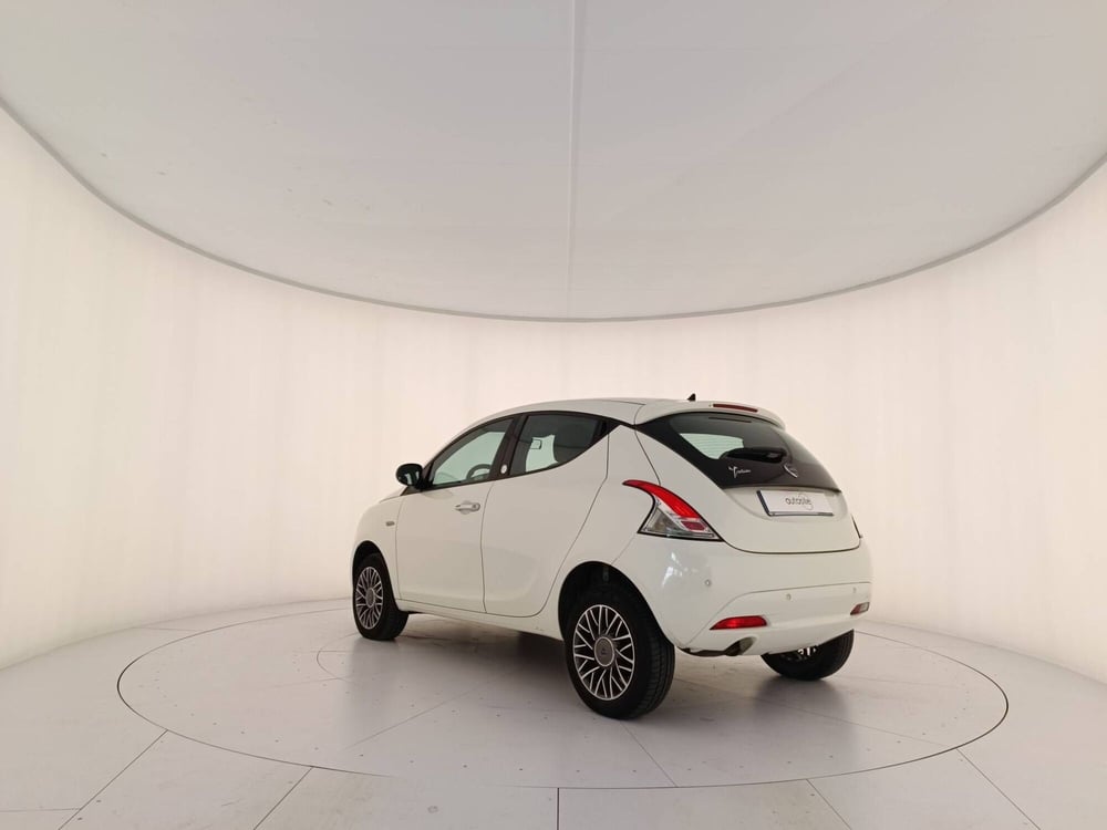 Lancia Ypsilon usata a Treviso (4)