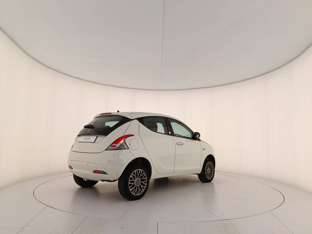 Lancia Ypsilon usata a Treviso (6)