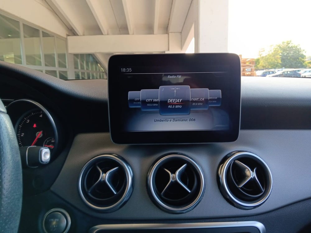 Mercedes-Benz GLA SUV usata a Asti (16)