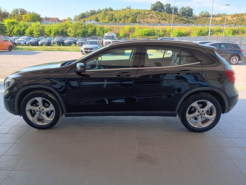 Mercedes-Benz GLA SUV usata a Asti (2)