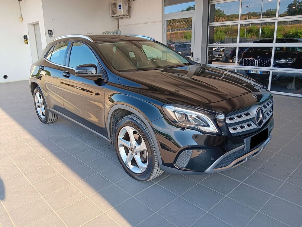Mercedes-Benz GLA SUV usata a Asti (7)