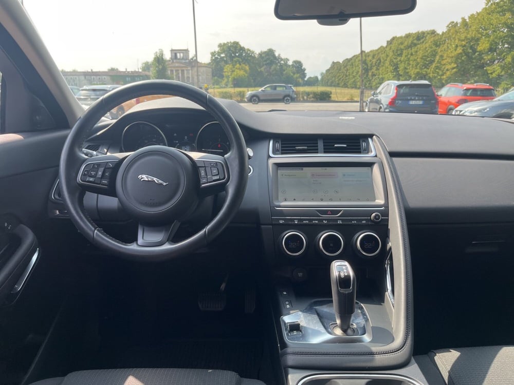 Jaguar E-Pace usata a Parma (10)