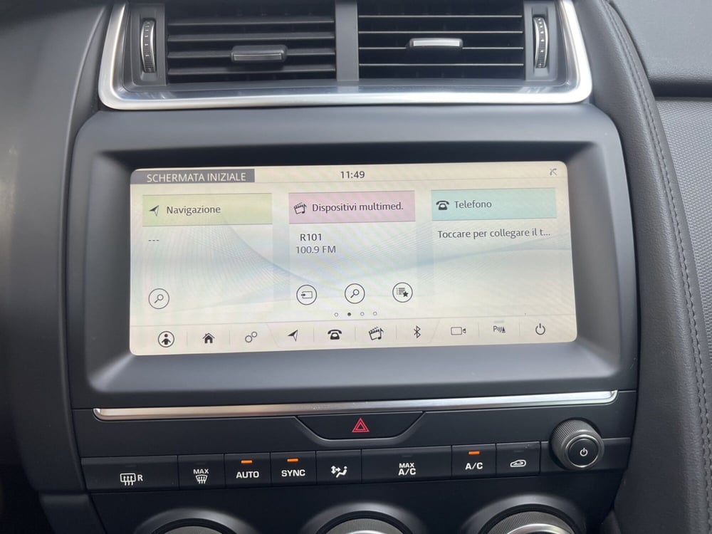 Jaguar E-Pace usata a Parma (15)