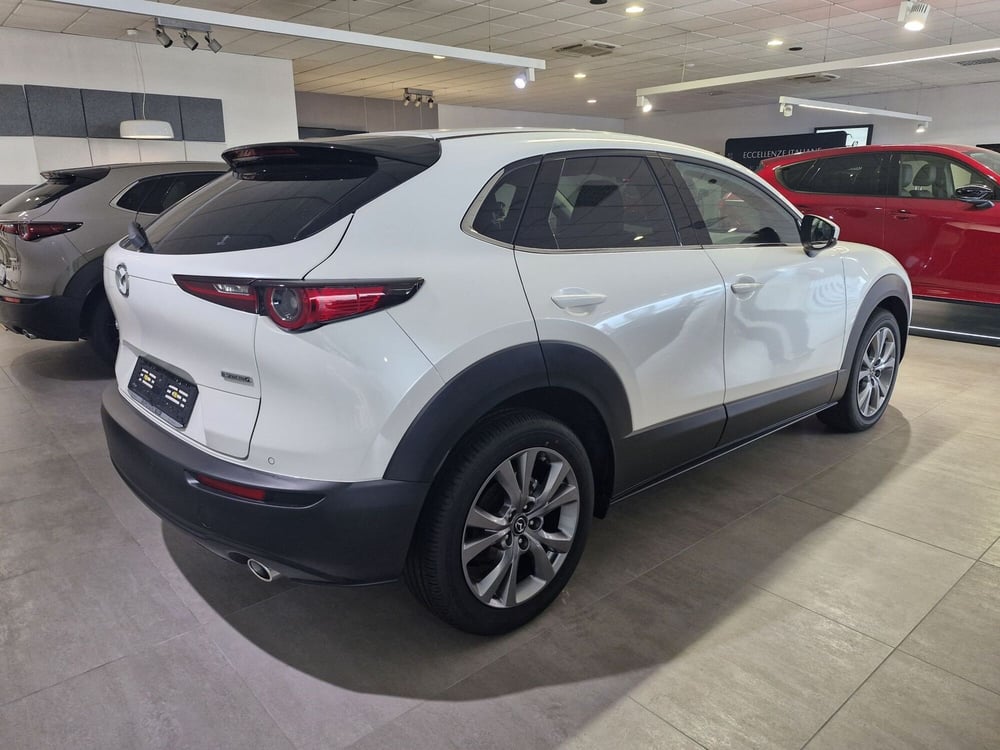 Mazda CX-30 nuova a Vercelli (4)