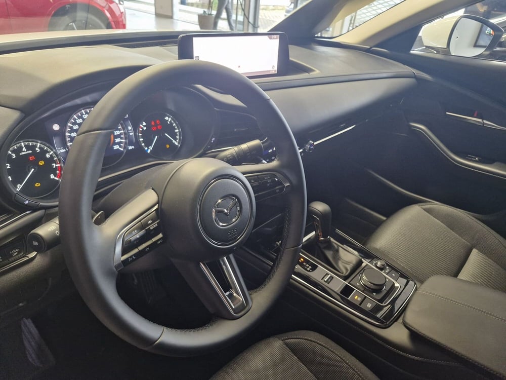 Mazda CX-30 nuova a Vercelli (5)