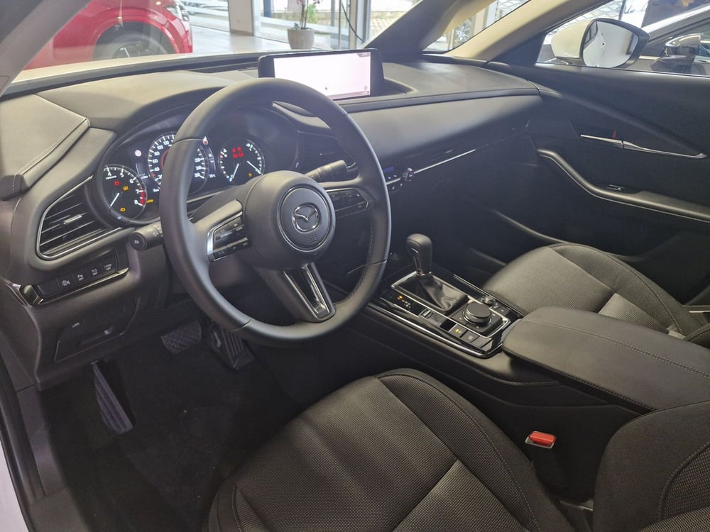 Mazda CX-30 nuova a Vercelli (6)