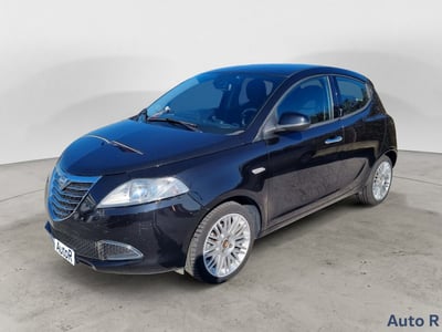 Lancia Ypsilon 1.3 MJT 16V 95 CV 5 porte S&amp;S Silver del 2012 usata a Tito
