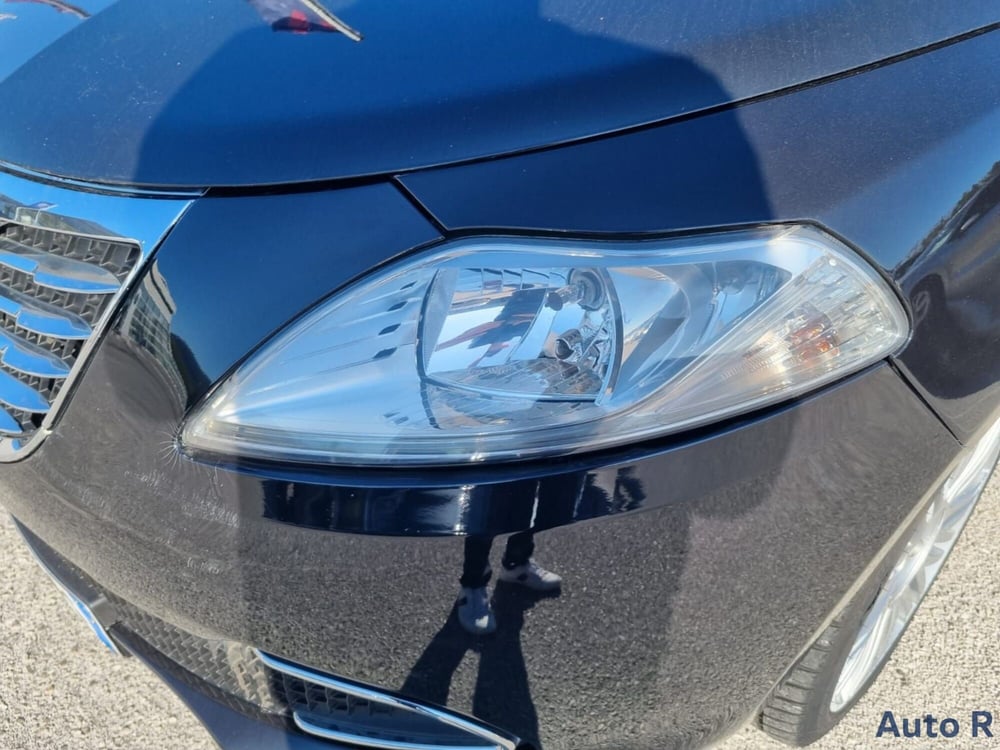 Lancia Ypsilon usata a Potenza (13)