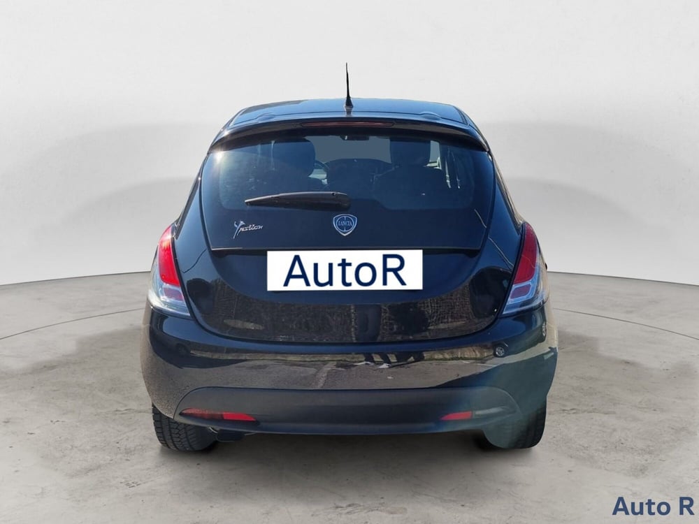 Lancia Ypsilon usata a Potenza (5)