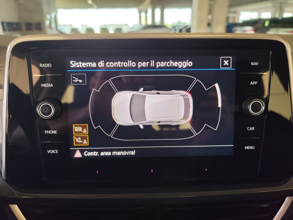 Volkswagen T-Roc usata a Milano (13)