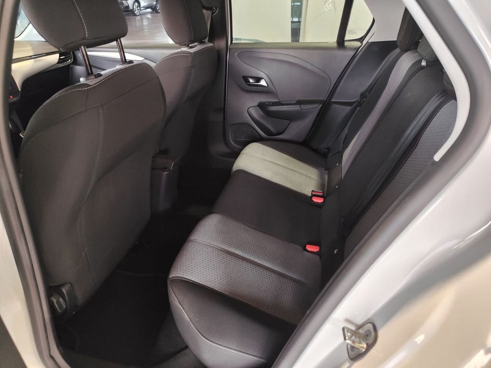 Opel Corsa usata a Milano (14)