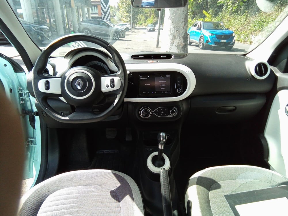Renault Twingo nuova a Roma (10)
