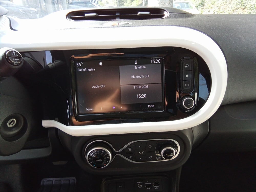 Renault Twingo nuova a Roma (12)