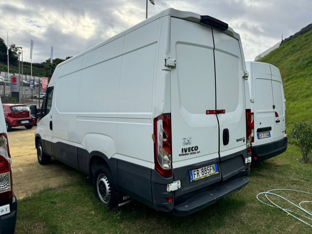 Iveco Daily Furgone usata a Salerno (17)