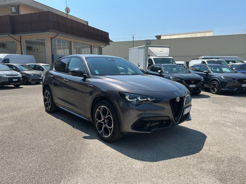 Alfa Romeo Stelvio usata a Salerno (2)