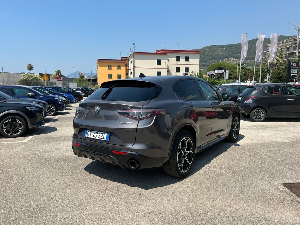 Alfa Romeo Stelvio usata a Salerno (3)