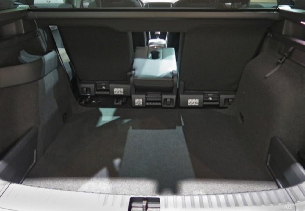 Skoda Karoq nuova a Avellino (13)