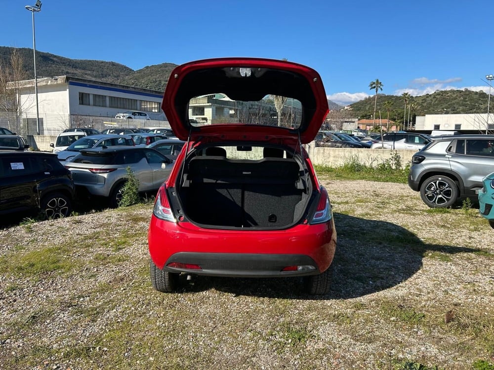 Lancia Ypsilon usata a Salerno (13)