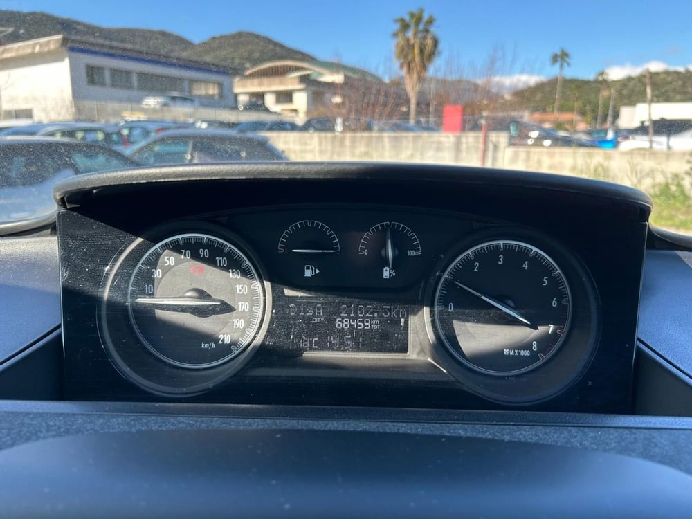 Lancia Ypsilon usata a Salerno (16)
