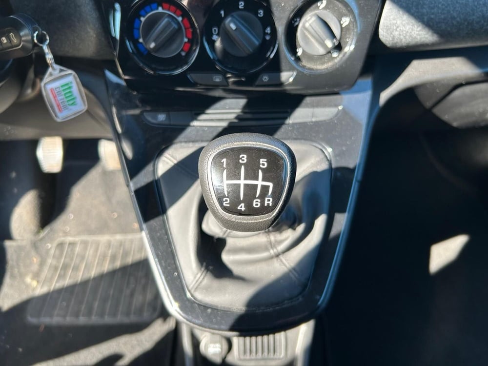 Lancia Ypsilon usata a Salerno (19)