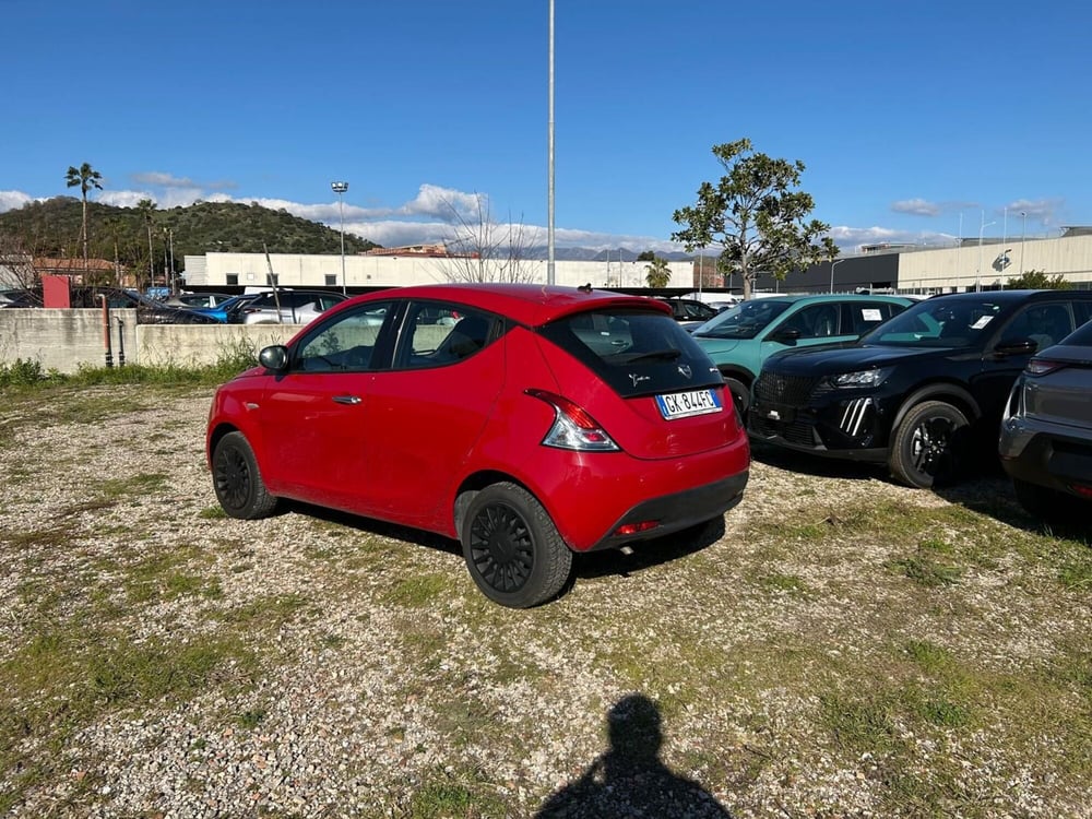 Lancia Ypsilon usata a Salerno (4)