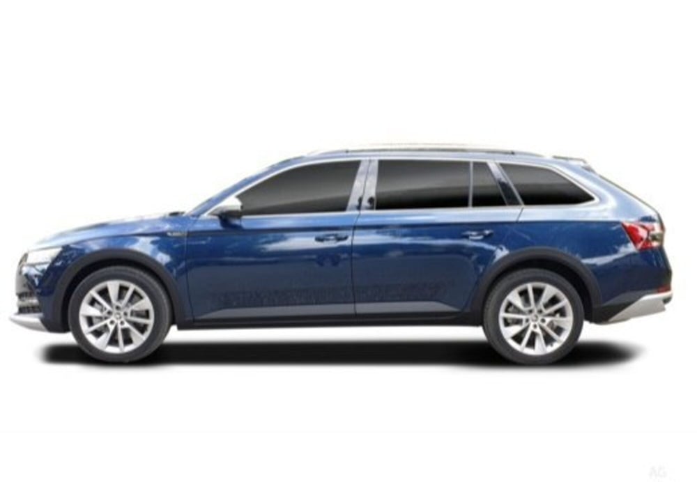 Skoda Superb nuova a Avellino (12)