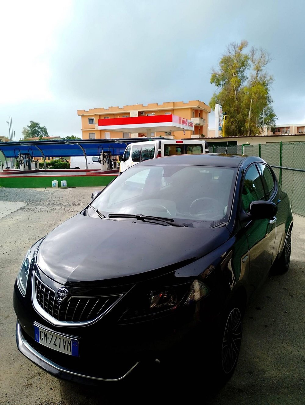 Lancia Ypsilon usata a Salerno