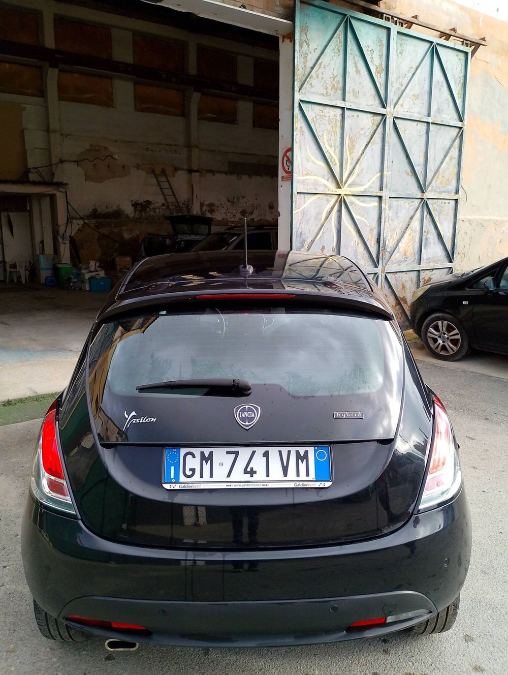 Lancia Ypsilon usata a Salerno (10)