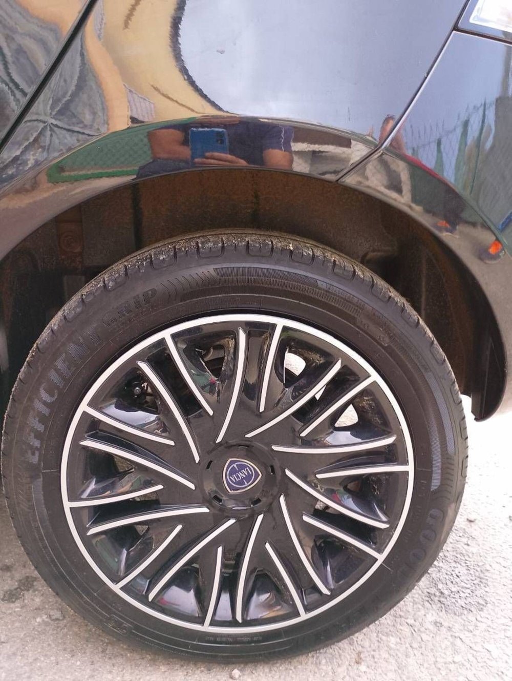 Lancia Ypsilon usata a Salerno (12)