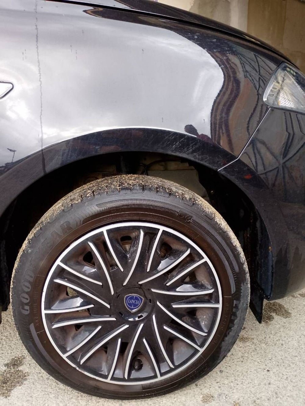 Lancia Ypsilon usata a Salerno (15)
