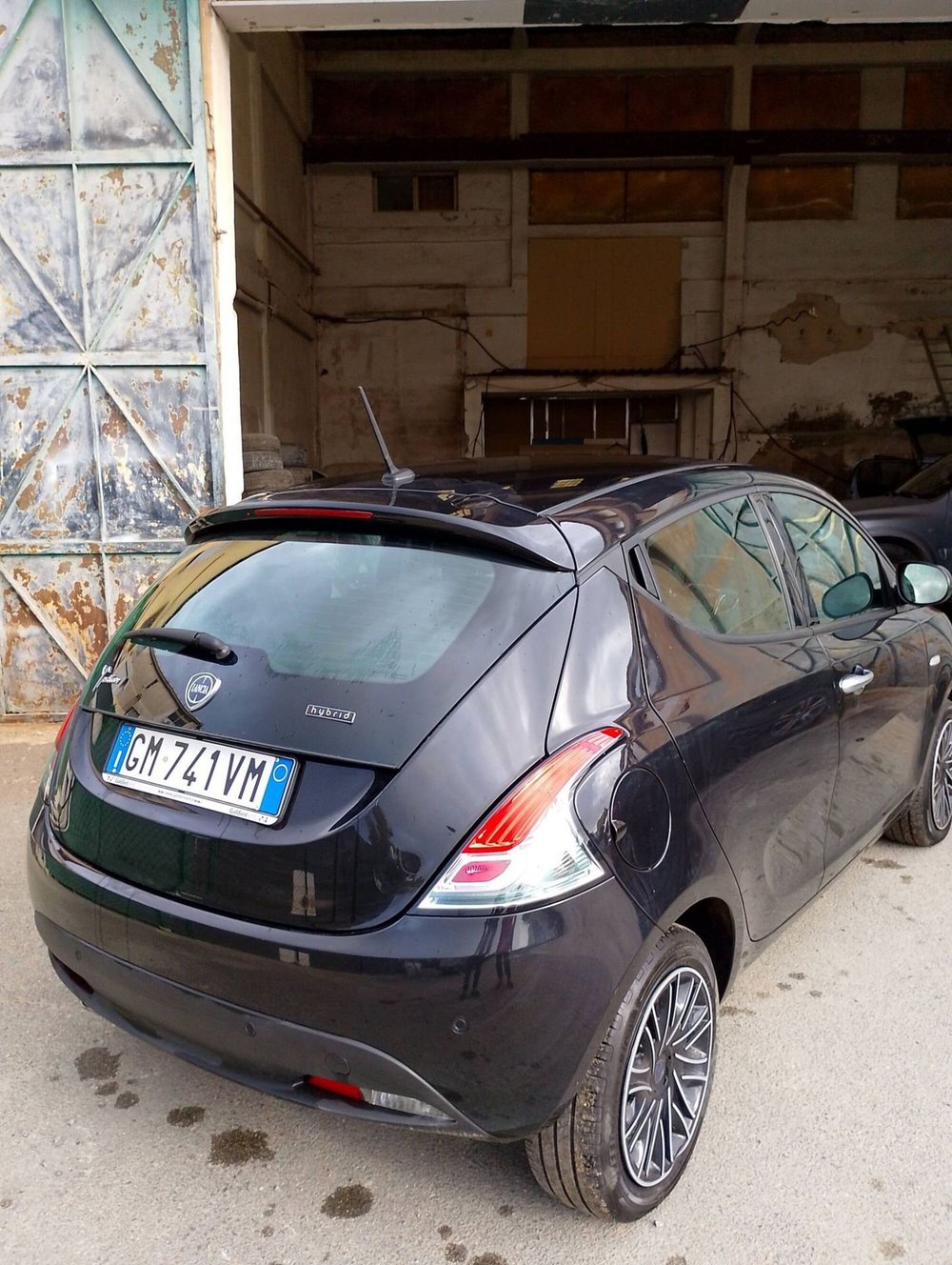 Lancia Ypsilon usata a Salerno (3)