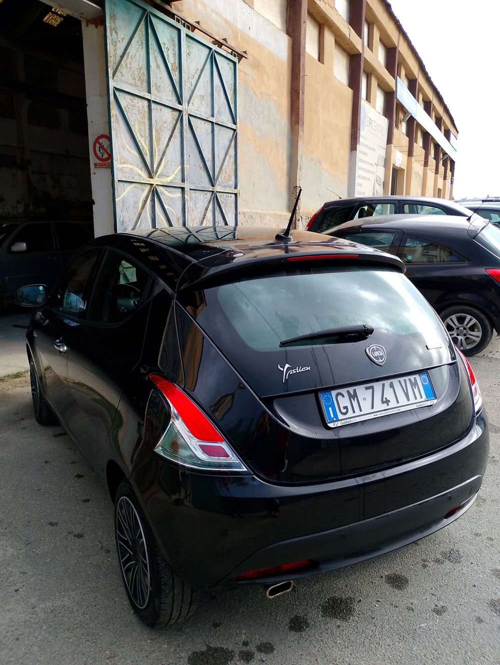 Lancia Ypsilon usata a Salerno (4)