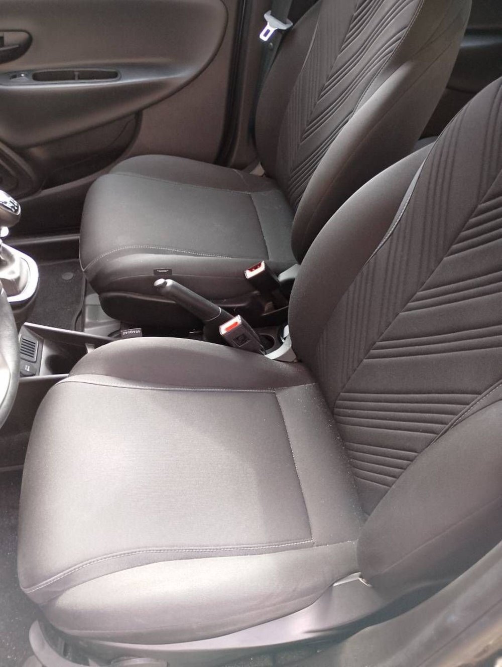 Lancia Ypsilon usata a Salerno (6)