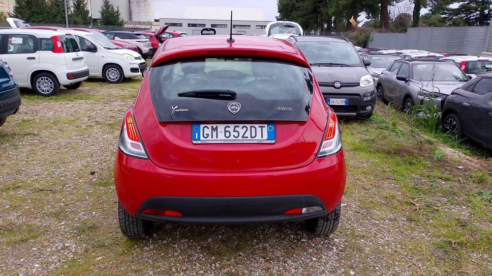 Lancia Ypsilon usata a Salerno (10)