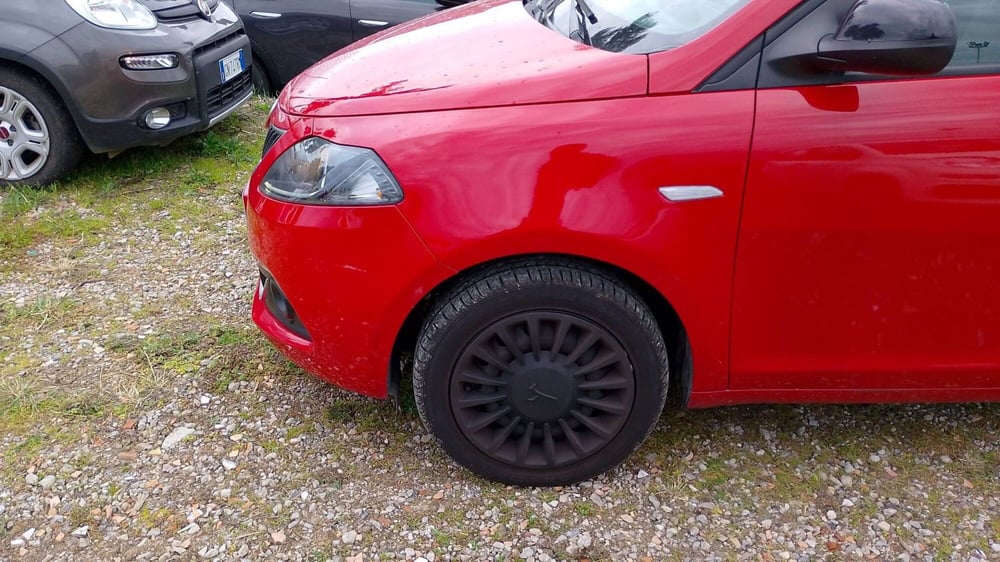 Lancia Ypsilon usata a Salerno (14)
