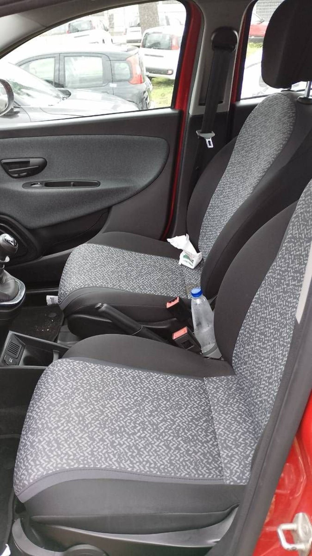 Lancia Ypsilon usata a Salerno (6)
