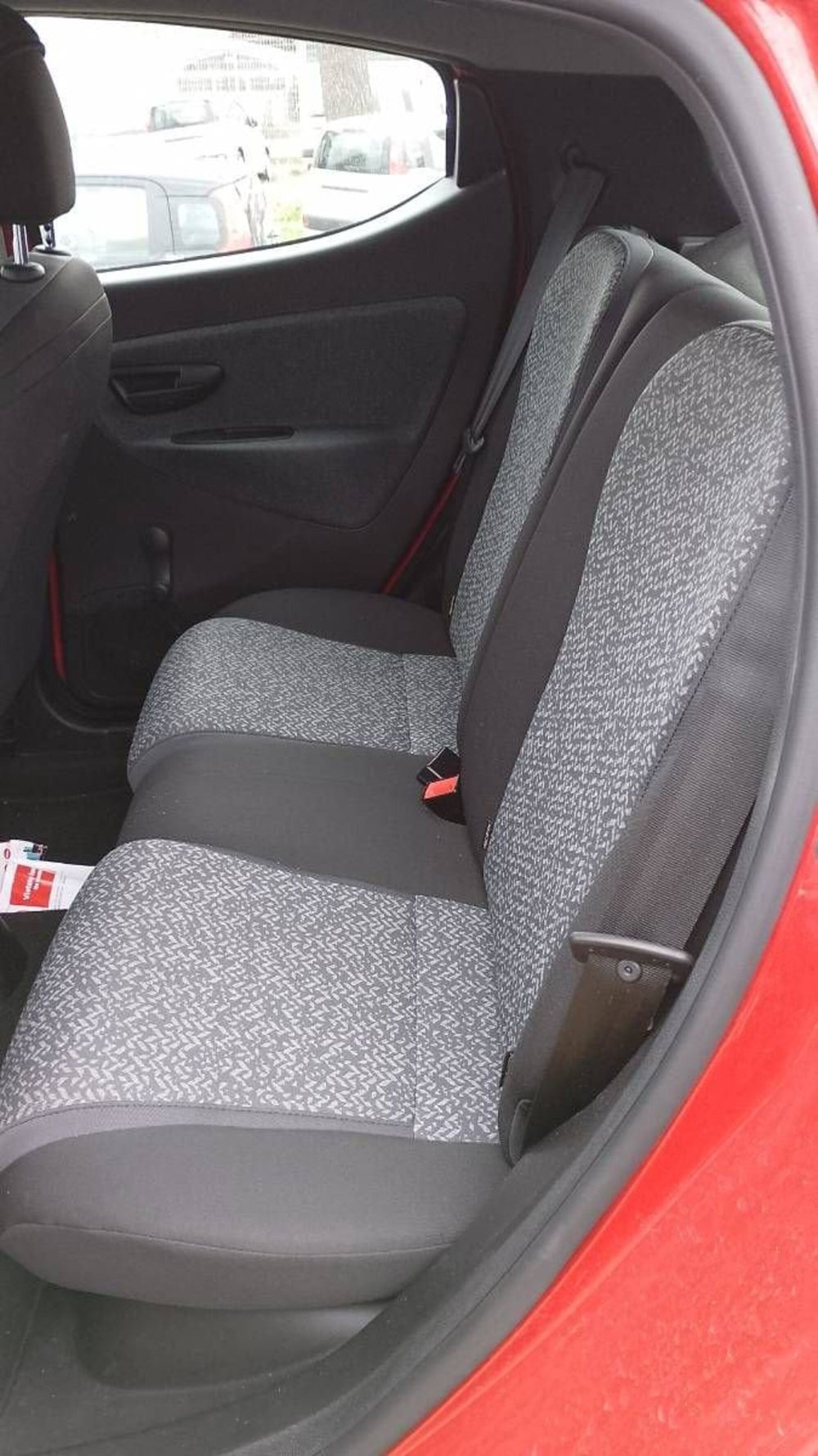 Lancia Ypsilon usata a Salerno (7)