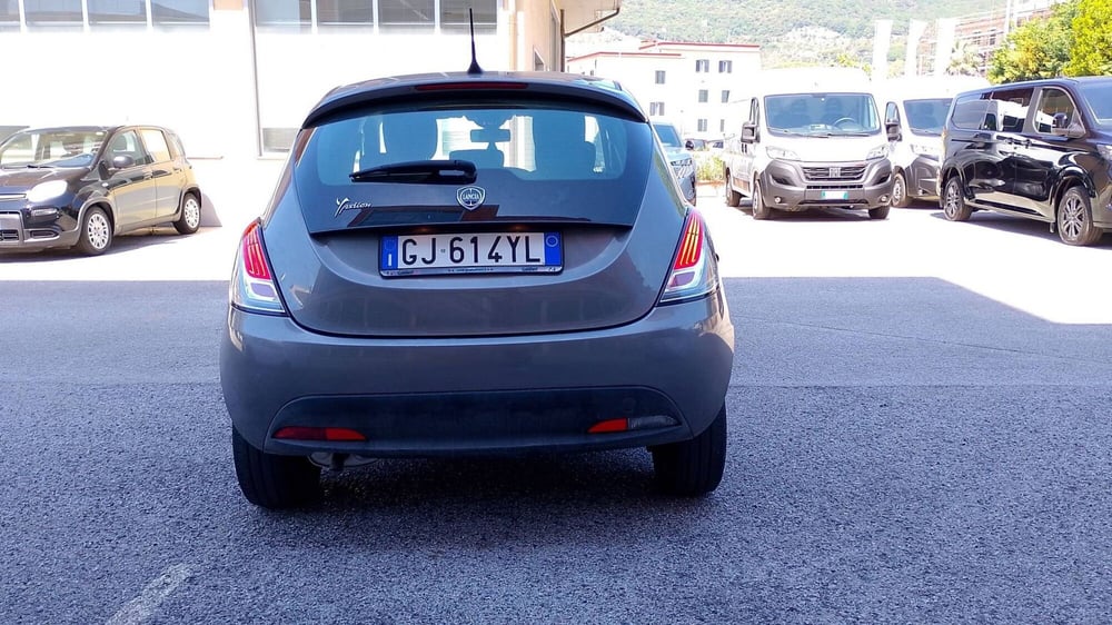 Lancia Ypsilon usata a Salerno (10)