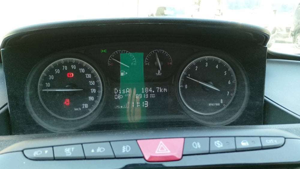 Lancia Ypsilon usata a Salerno (13)