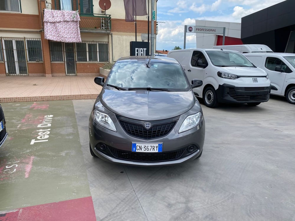 Lancia Ypsilon usata a Avellino (9)
