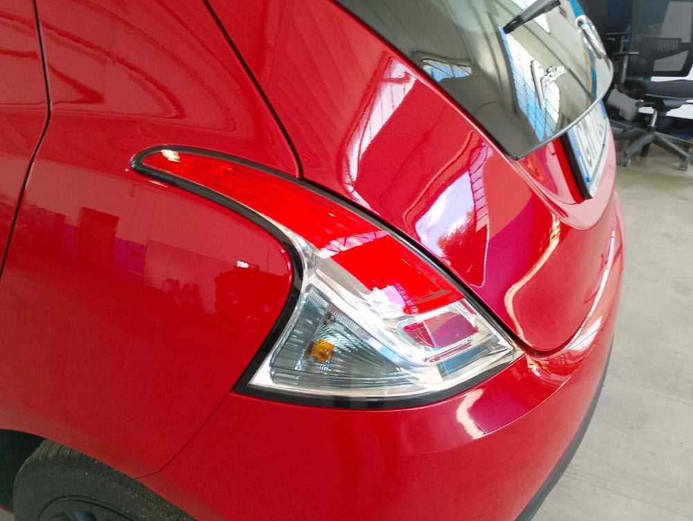 Lancia Ypsilon usata a Avellino (16)