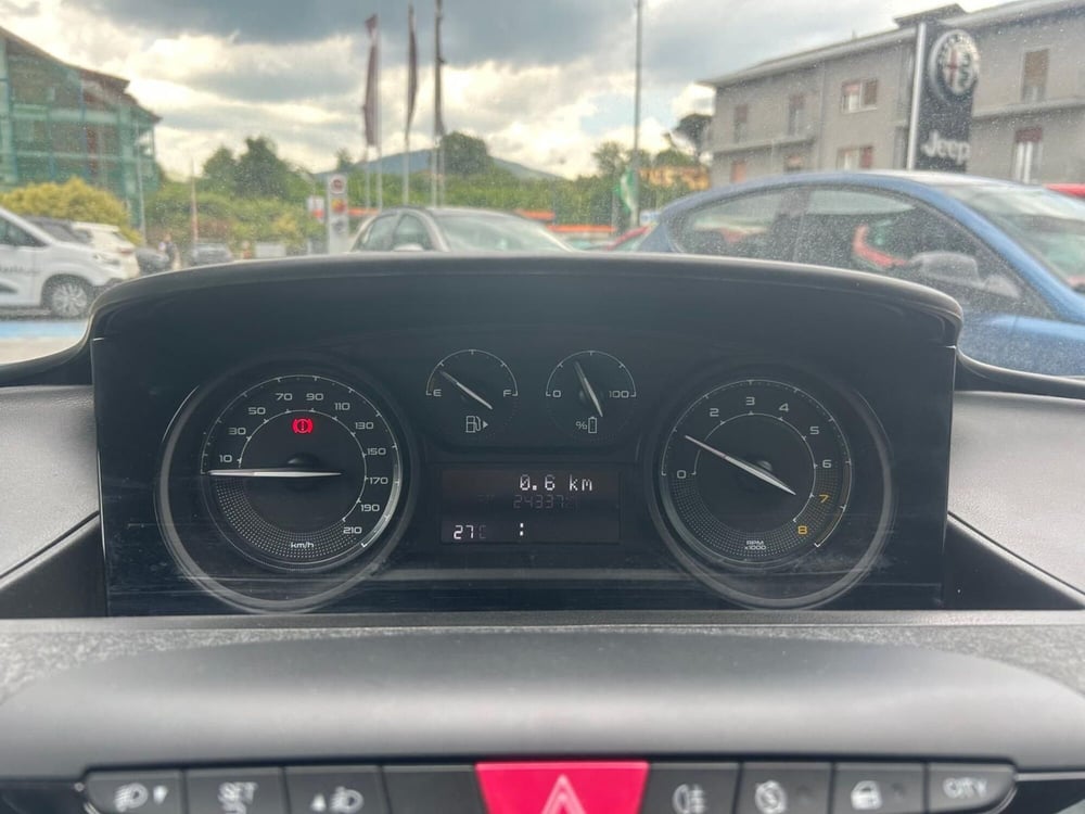 Lancia Ypsilon usata a Avellino (14)