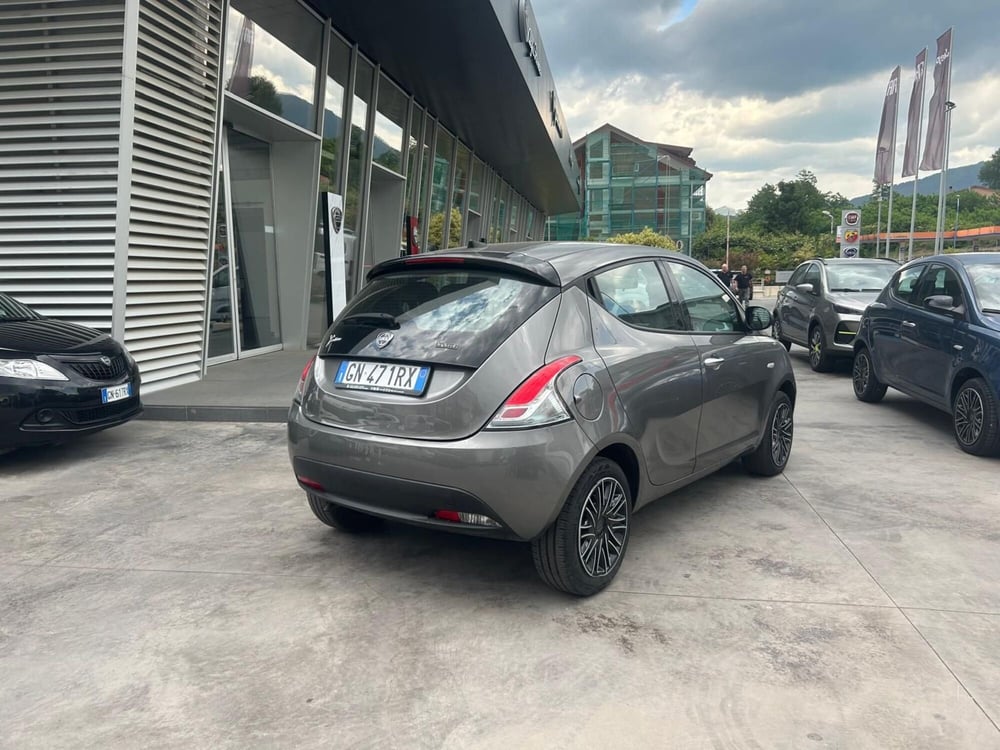 Lancia Ypsilon usata a Avellino (3)