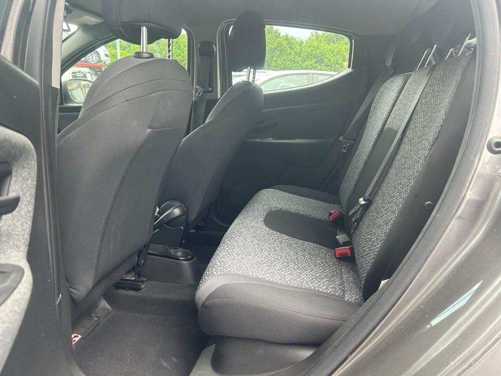 Lancia Ypsilon usata a Avellino (7)